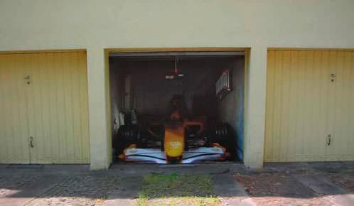 formula 1 en el garaje, fotoplano