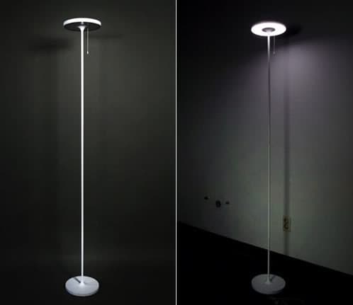 lámpara de suelo con dos opciones de iluminación