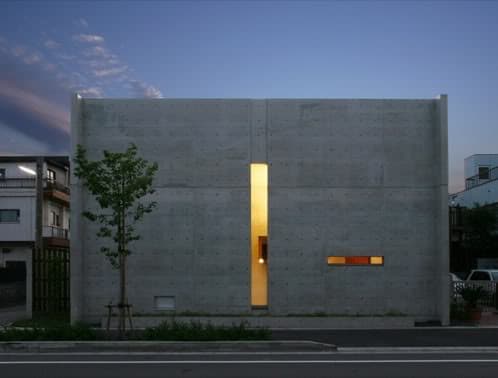 casa-mukaiyama fachada de hormigón visto