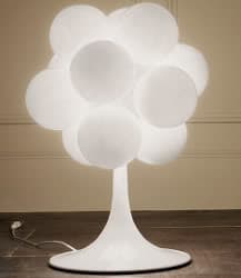 moderna lámpara de mesita con esferas de vidrio blanco y brillante