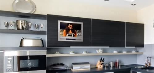 Hamburguesa panorama tubo respirador Luxurite TV: tele para empotrar en los muebles de COCINA