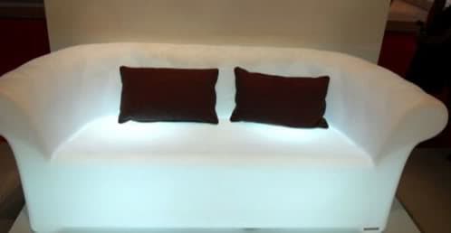 sofa-luminoso-sirchester
