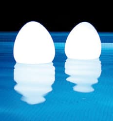 Lamparas-LED-flotante-Cocoon-piscina