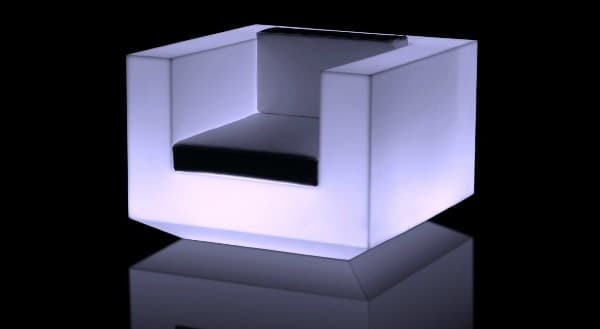 VELA-coleccion-muebles-exterior-polietileno-LED