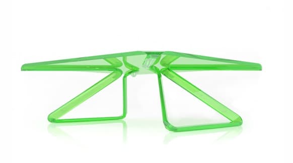 mesa transparente en verde