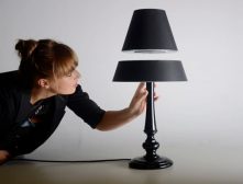 Silhouette iluminación con lampara-de-mesa-que-levita