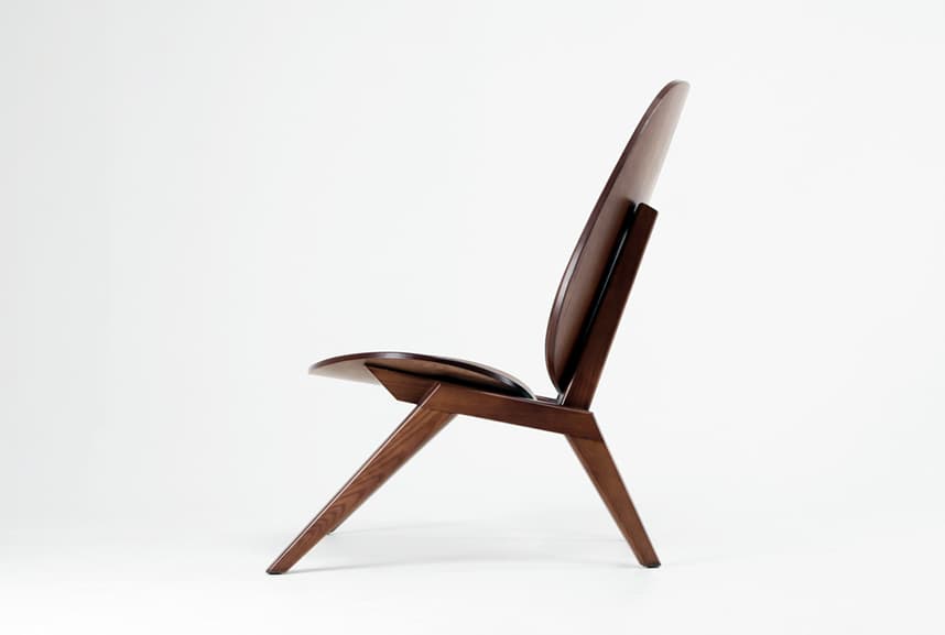 silla-Klassiker-de-madera-por-Minwoo-Lee