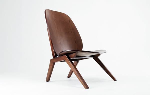 silla-Klassiker-de-madera-por-Minwoo-Lee