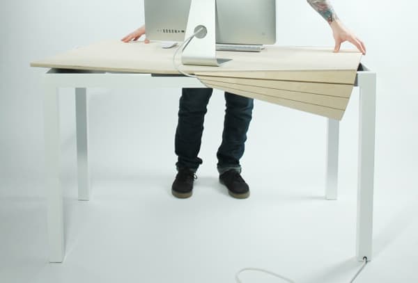 mesa-Tambour-con-enchufes