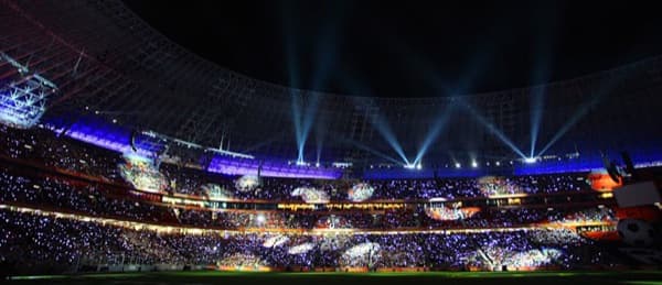 estadio-futbol-Donbass-Arena-espectaculo de luz