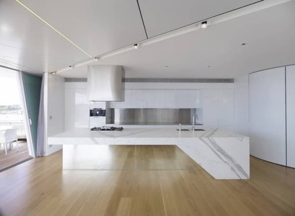 cocina-voladizo-moderno-atico-MPR_Design_Group