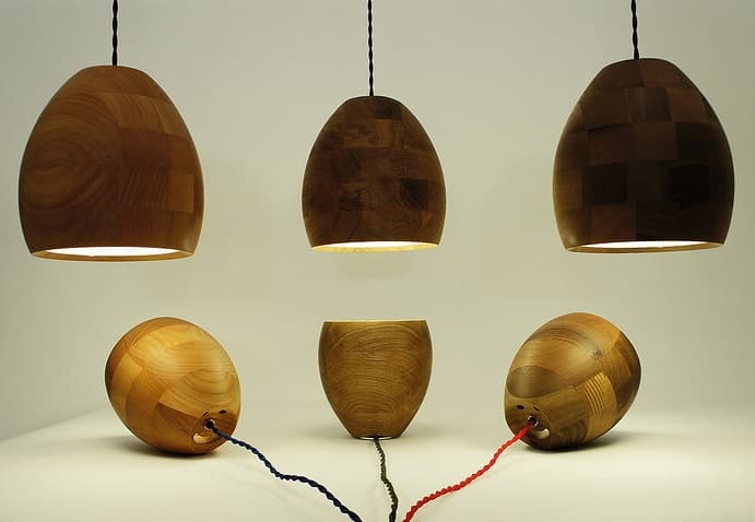 Spotty-lamparas-artesanas-de-madera diferentes posiciones