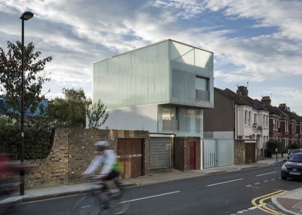 casa-Slip-House-vista-desde-calle