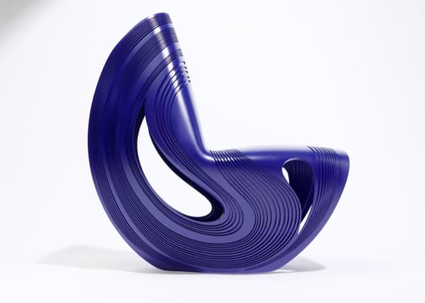 perfil-silla-plastico-Zaha_Hadid