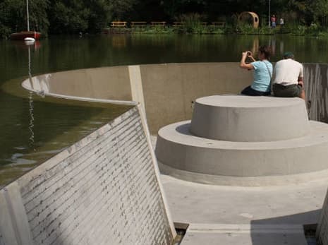 interior-mirador-estanque-parque-Vocklabruck