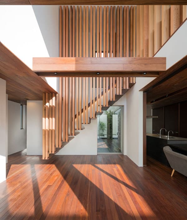 Shell-House-escalera-madera