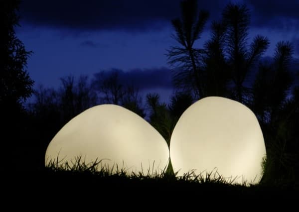 OLIS-lamparas-LED-forma-de-piedra