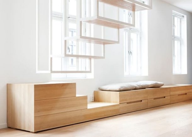 Apartamento-Iduns_Gate-escalera-minimalista