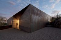 exterior-Desert-Courtyard-House-entrada