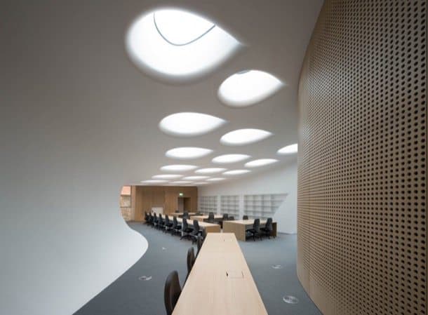 Edificio Investcorp interior-biblioteca