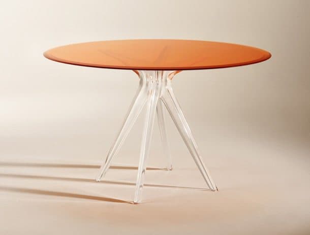 Mesa-Sir-Gio-Philippe-Starck