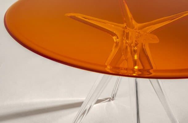 Mesa-Sir-Gio-tablero-vidrio-naranja