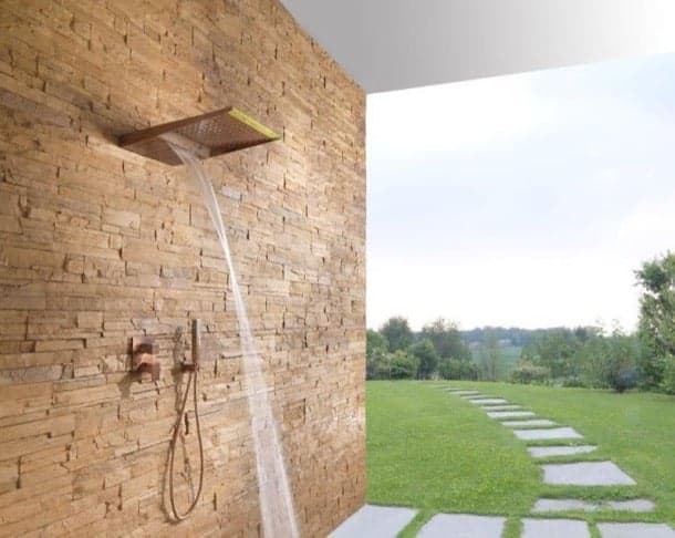 Menhir moderna ducha italiana