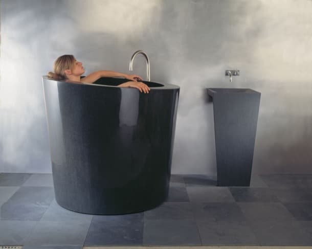 oval-tina-de-baño-de-stone-forest