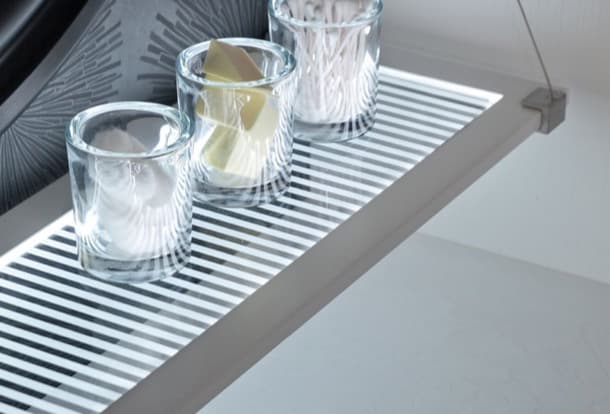 Eluma: repisas de vidrio, con marco de aluminio y LED marco de aluminio iluminado Eluma